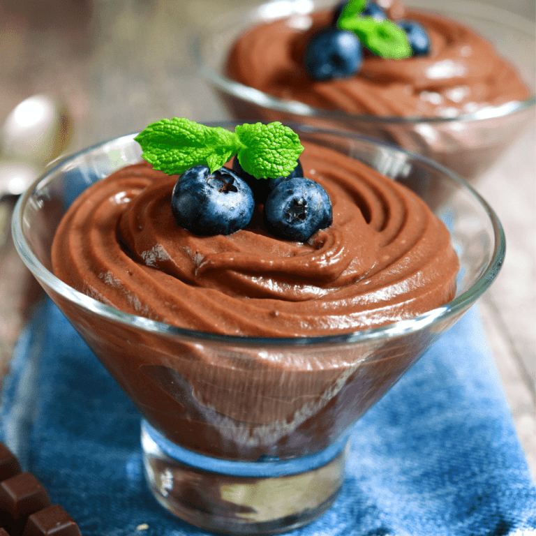 What Dessert Goes with Beef Stroganoff? 13 Best Desserts Happy Muncher