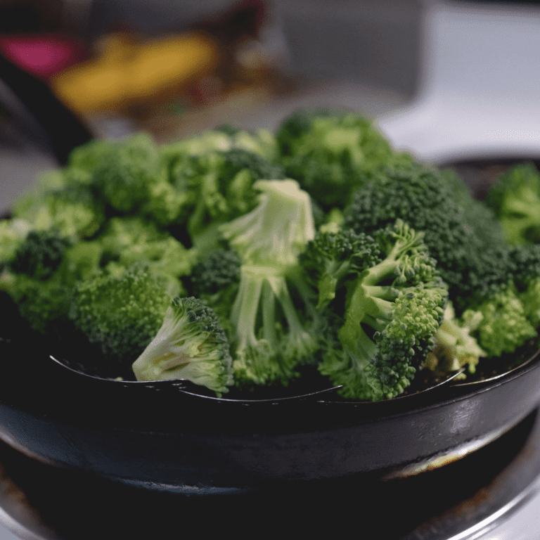 What Vegetables Go with Spaghetti Bolognese? 18 Veggies Happy Muncher