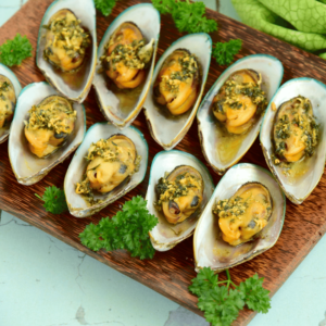 What to Serve with Mussels in Garlic Butter Sauce