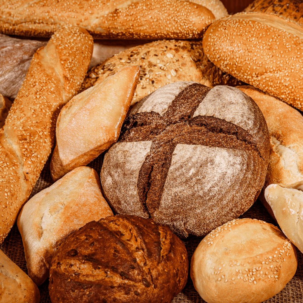 Kinds of Bread that Go with Swedish Meatballs
