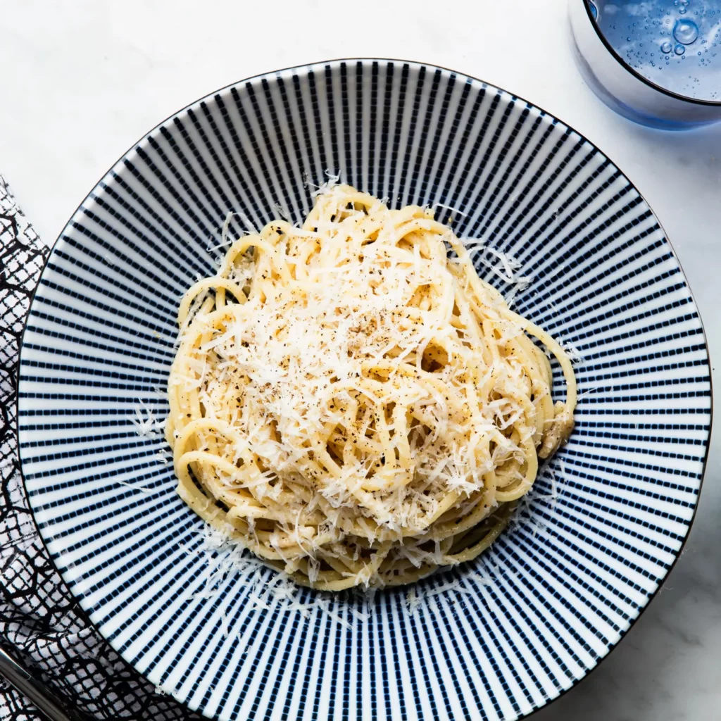 3-Ingredient Cacio e Pepe (Pasta With Cheese and Pepper)