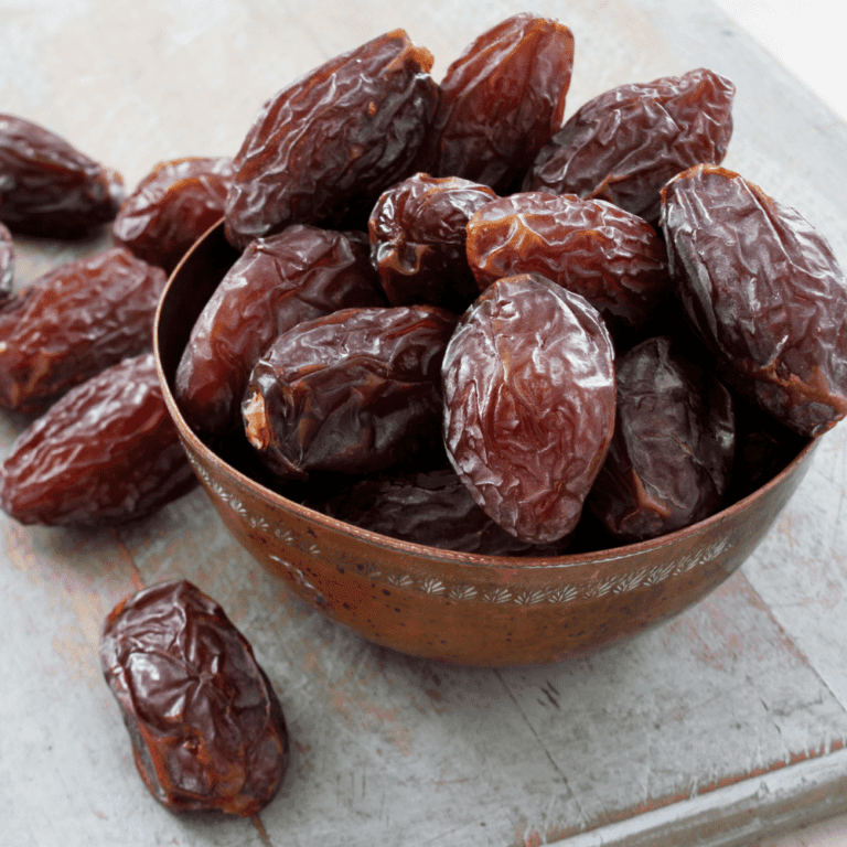 10 Best Substitutes for Walnuts in Carrot Cake Happy Muncher