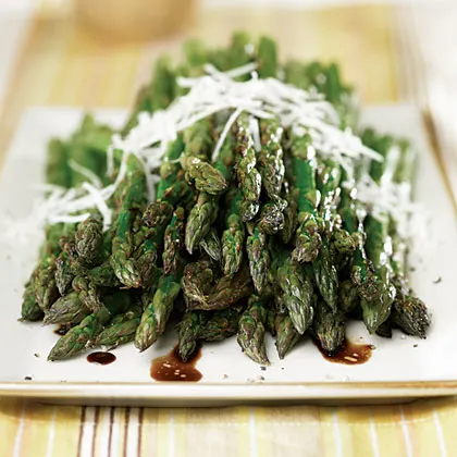 Grilled Asparagus with Balsamic Vinaigrette