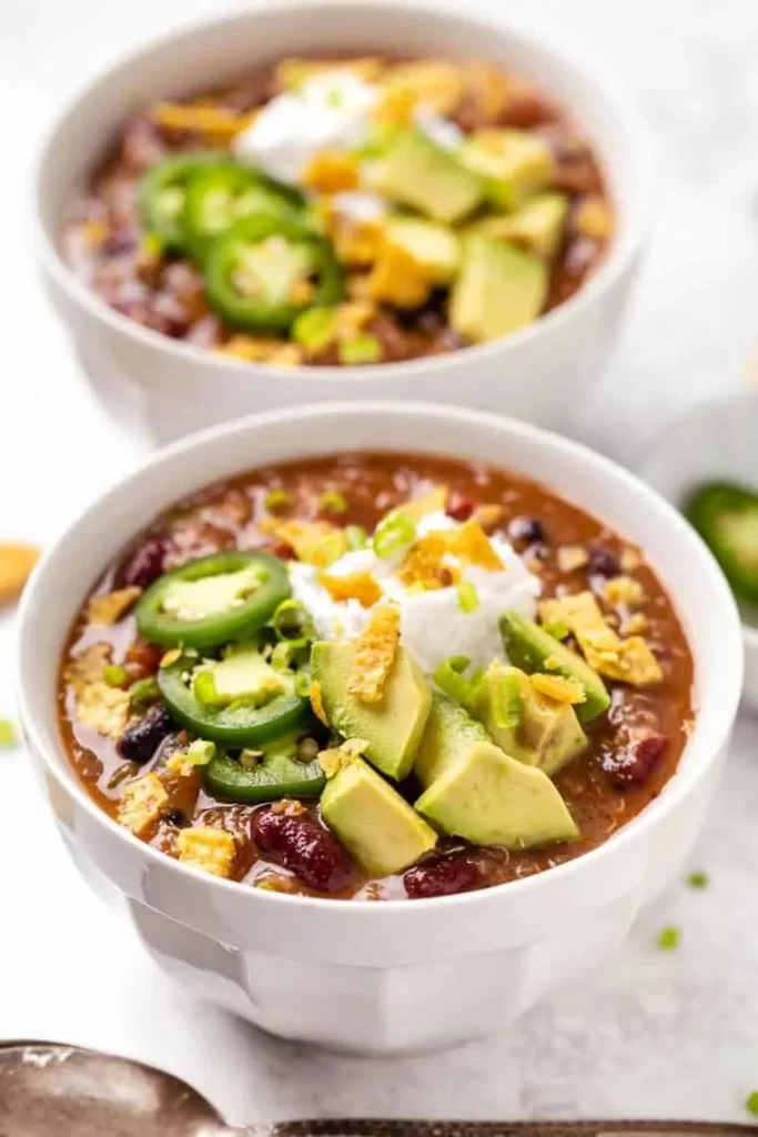 Slow Cooker Vegetarian Chili with Quinoa