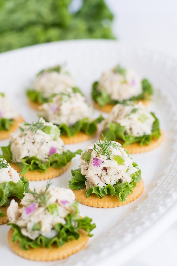 tuna salad on crackers