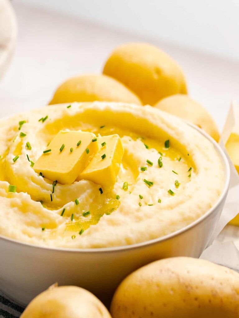 Creamy Sour Cream Mashed Potatoes