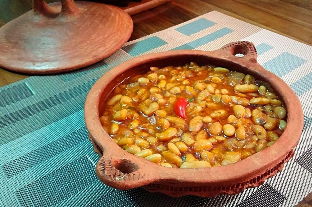 Moroccan Stewed White Beans (loubia)