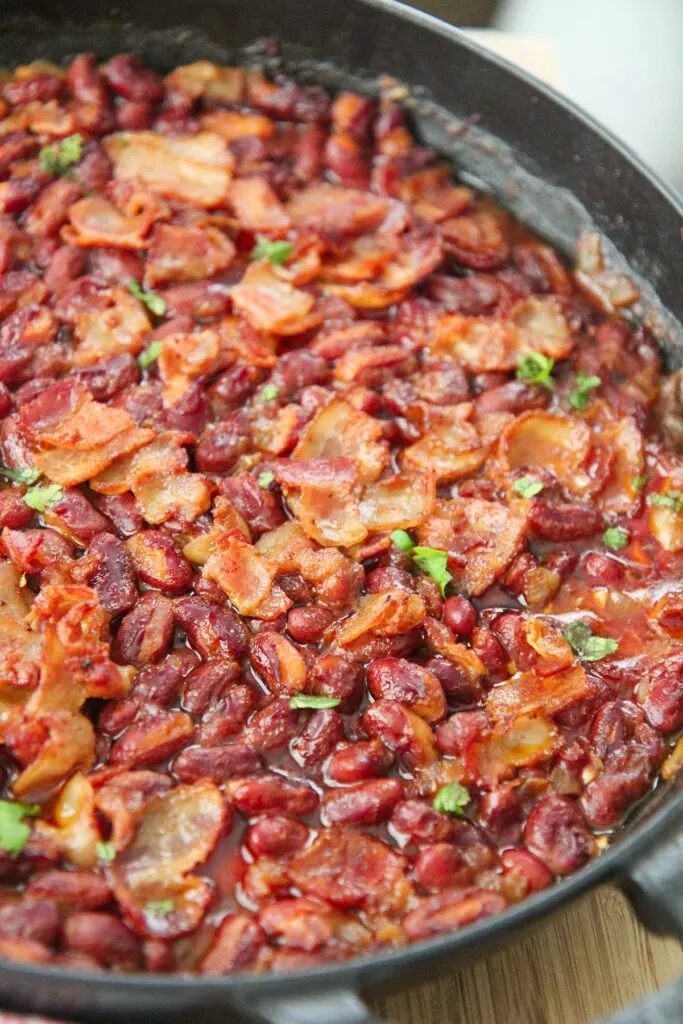 Slow Cooker Chipotle Baked Beans