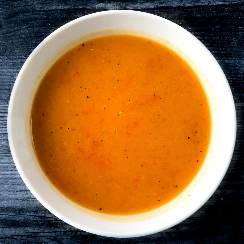 3-Ingredient Low-Calorie Red Pepper and Sweet Potato Soup