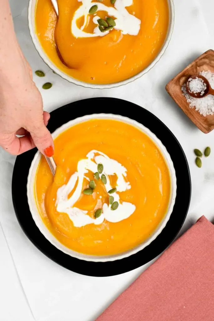 Easy 3-Ingredient Roasted Butternut Squash Soup