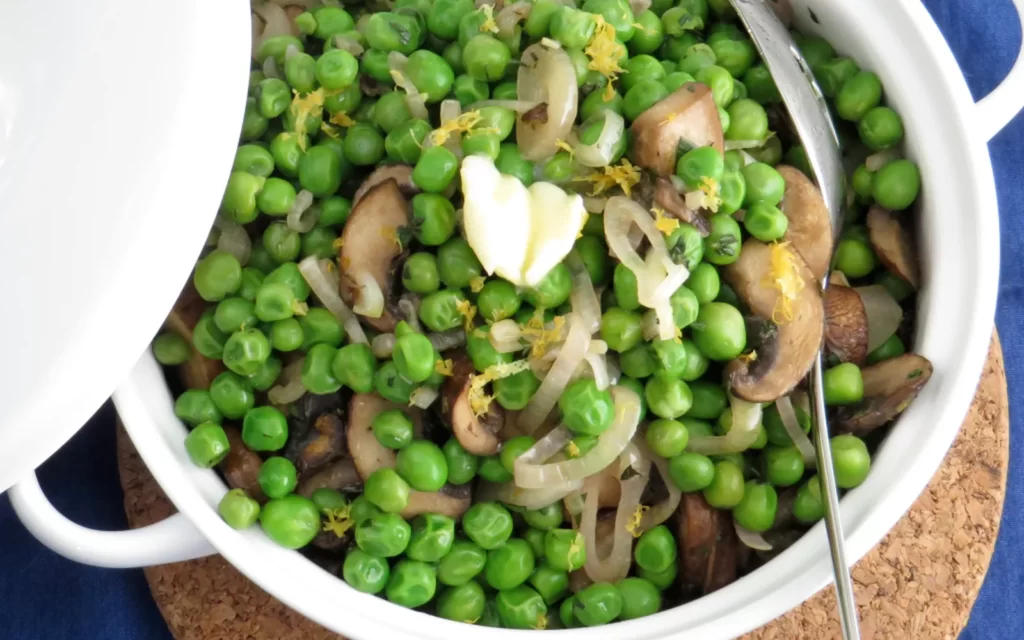 Peas With Shallots, Mushrooms, and Tarragon
