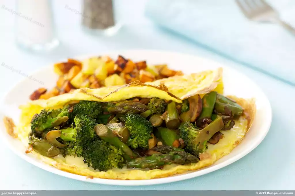 Asparagus, Broccoli, and Mushroom Omelette
