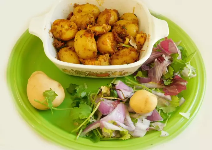 Spicy Roasted Baby Potatoes