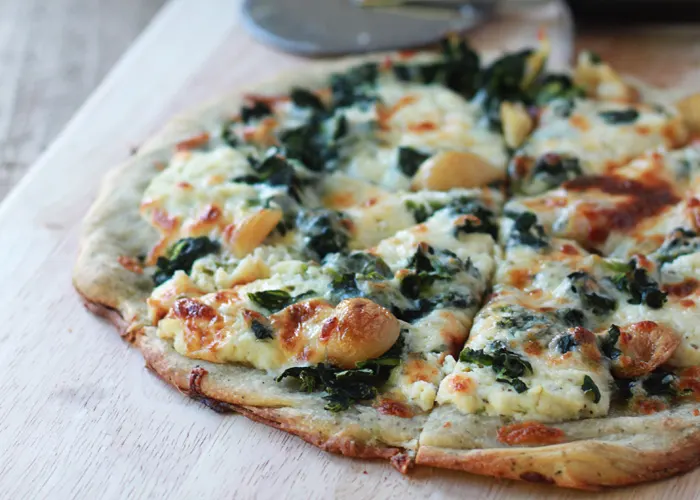Roasted Garlic & Spinach White Pizza (with Optional Chicken)