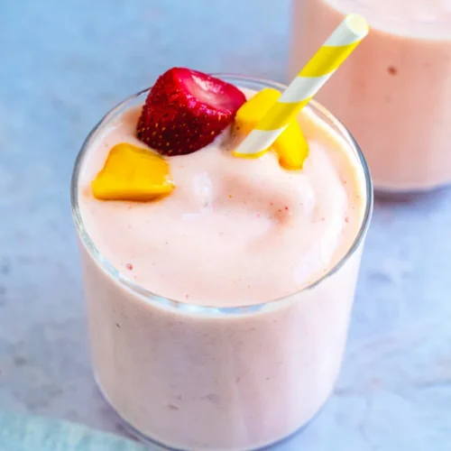 The 10 Best Substitutes For Yogurt In Smoothies