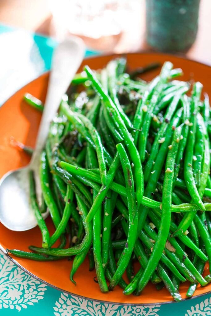 How to Microwave Fresh Green Beans