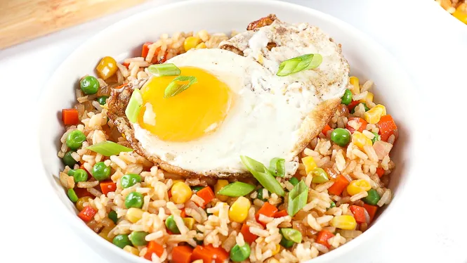 How to Reheat Egg Fried Rice
