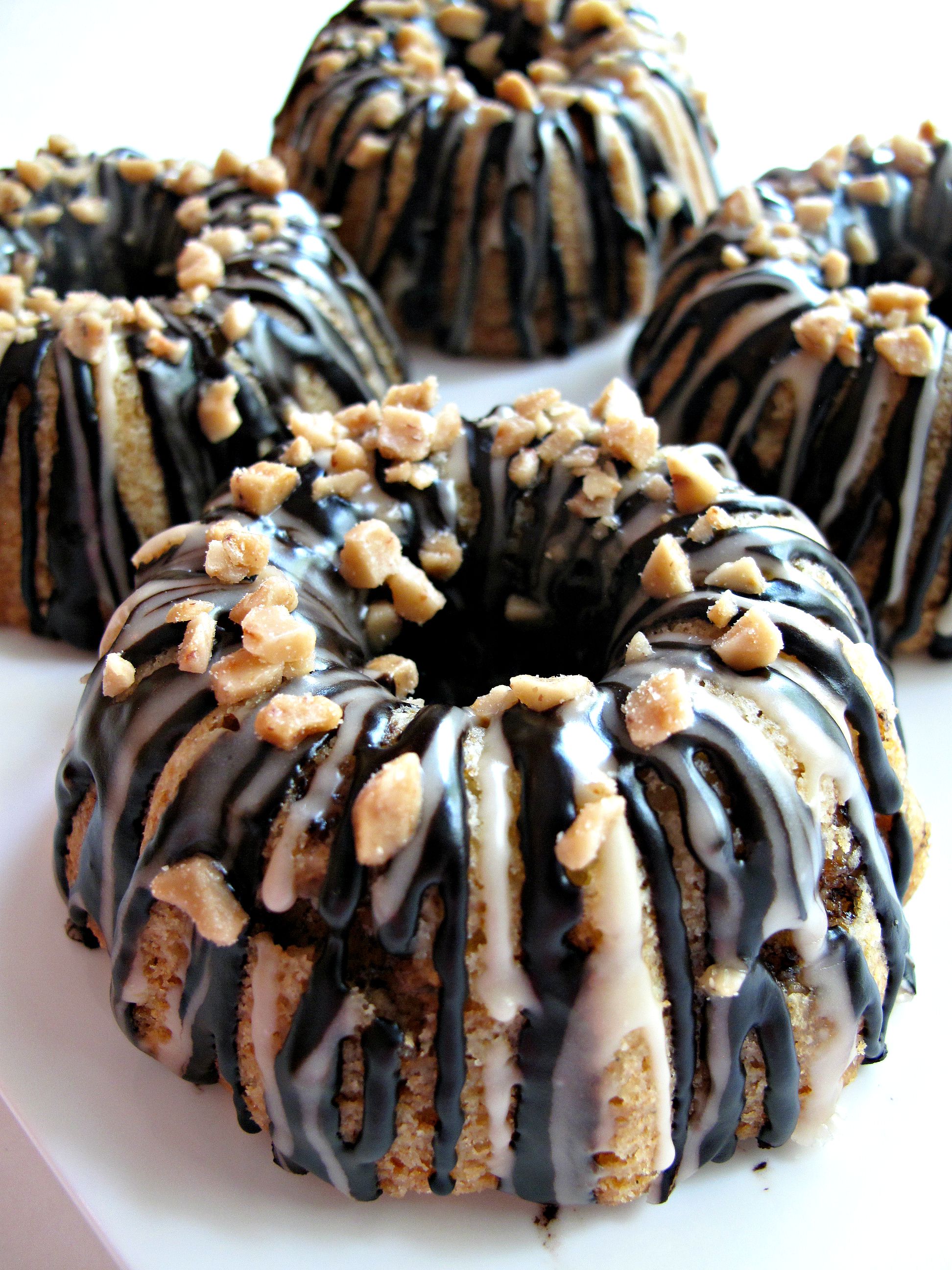 Mini Vanilla Bean Bundt Cake
