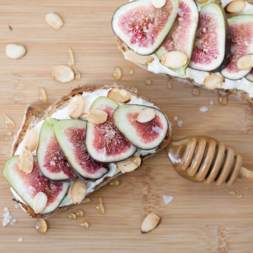 Ricotta and Fig Toast Recipe