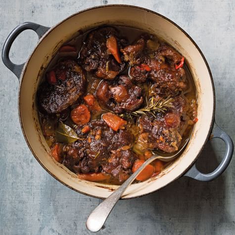Dutch Oven Braised Oxtail Recipe