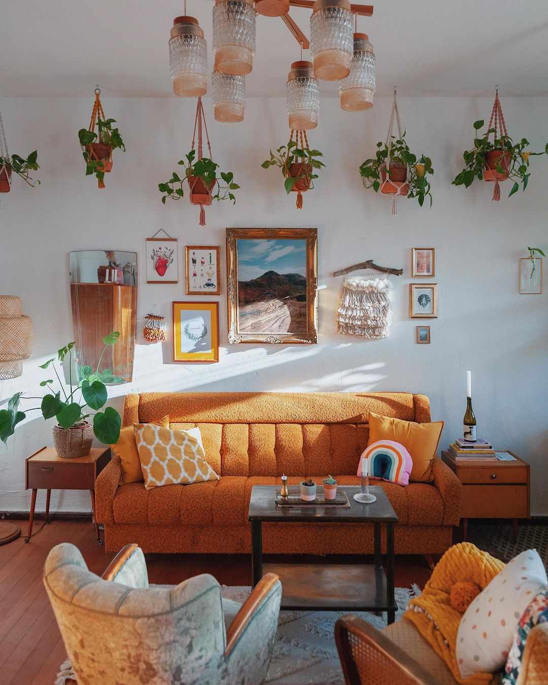 a vintage living room with vintage glassware
