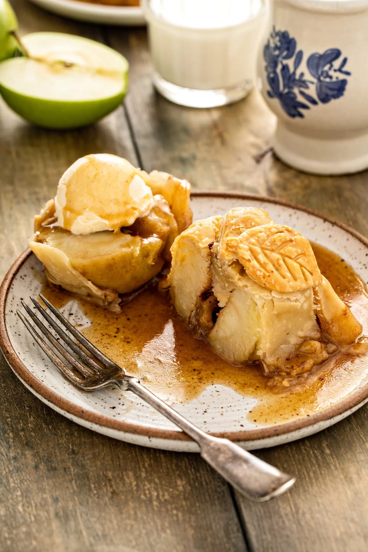 Old-Fashioned Apple Dumplings