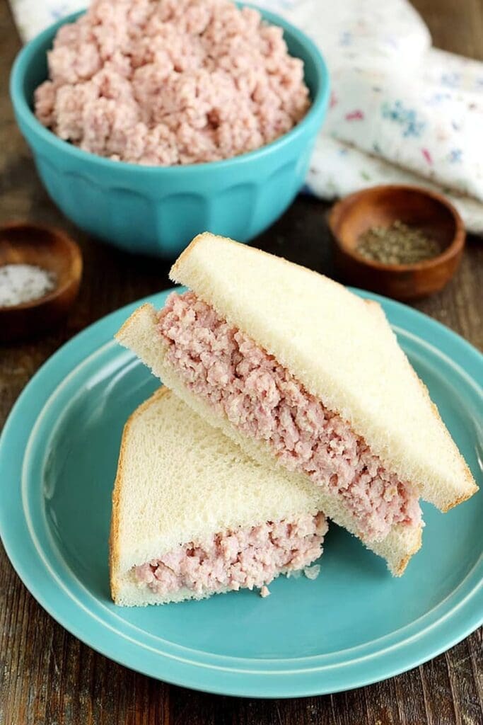 Deviled Ham Sandwich - Happy Muncher
