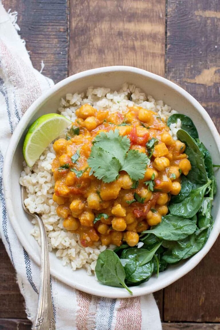 Slow Cooker Chickpea Curry With Sweet Potatoes and Red Peppers