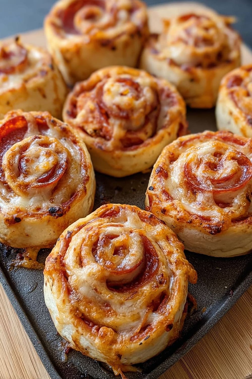 Easy Cheesy Pepperoni Pizza Pinwheels