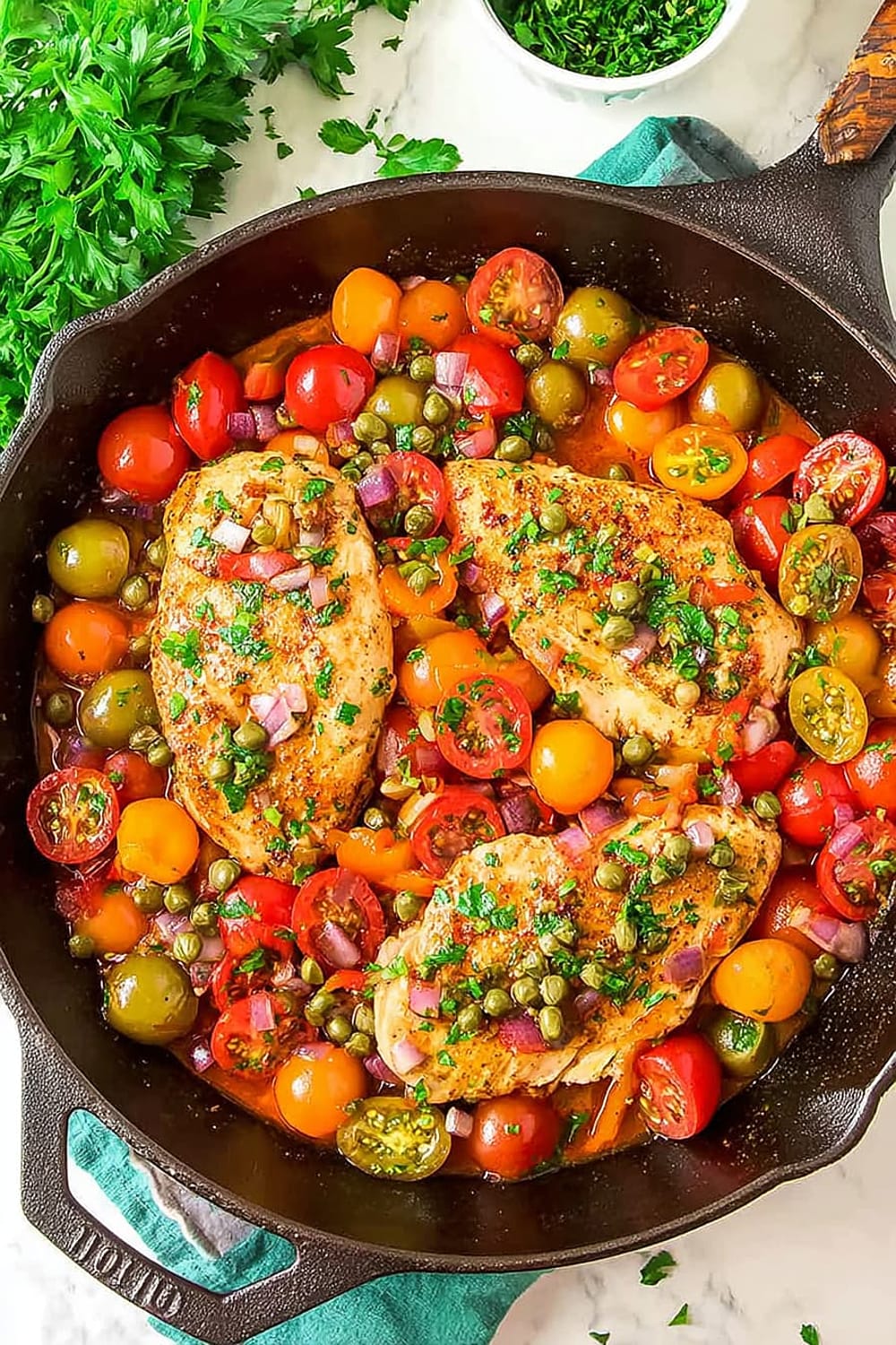 Simple Chicken and Tomatoes Skillet with Garlic and Capers
