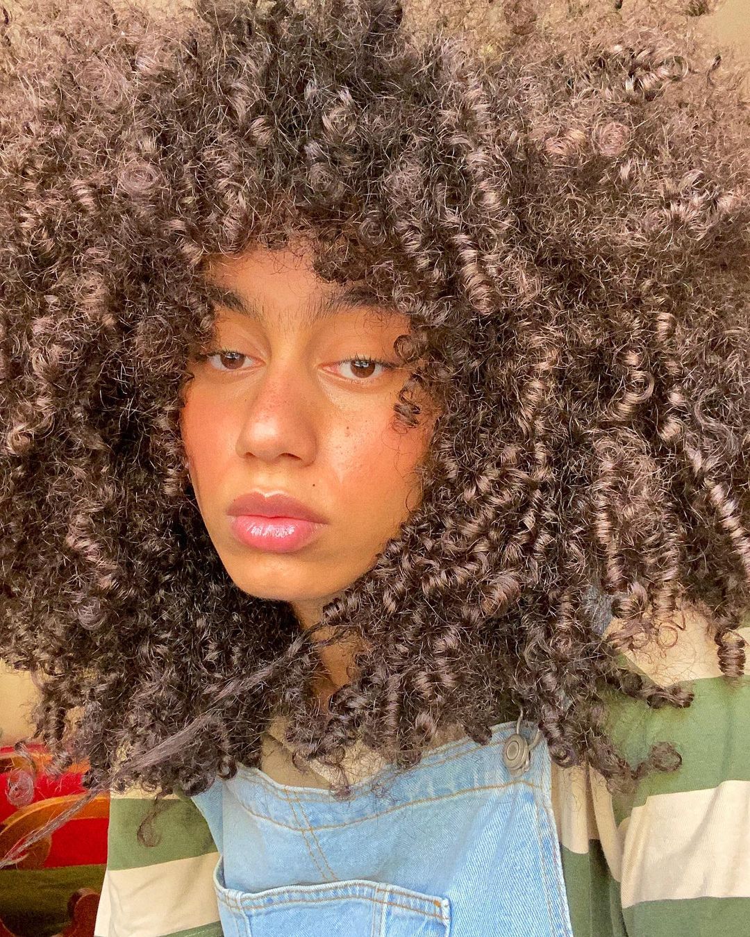 Finger Coils Only Around the Face