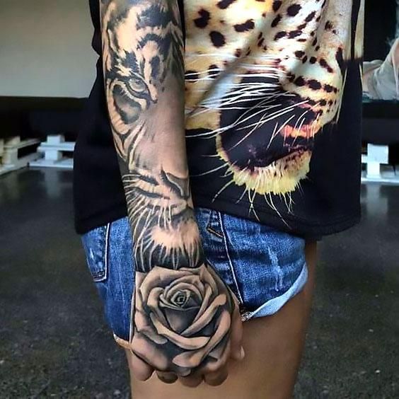 Tiger sleeve that balances beauty and threat