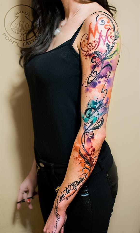 Watercolor sleeve that splashes outside the lines
