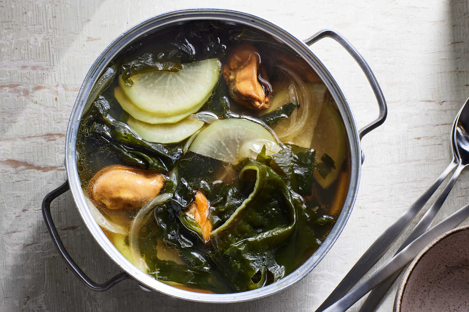 Kelp and Seafood Mineral Soup