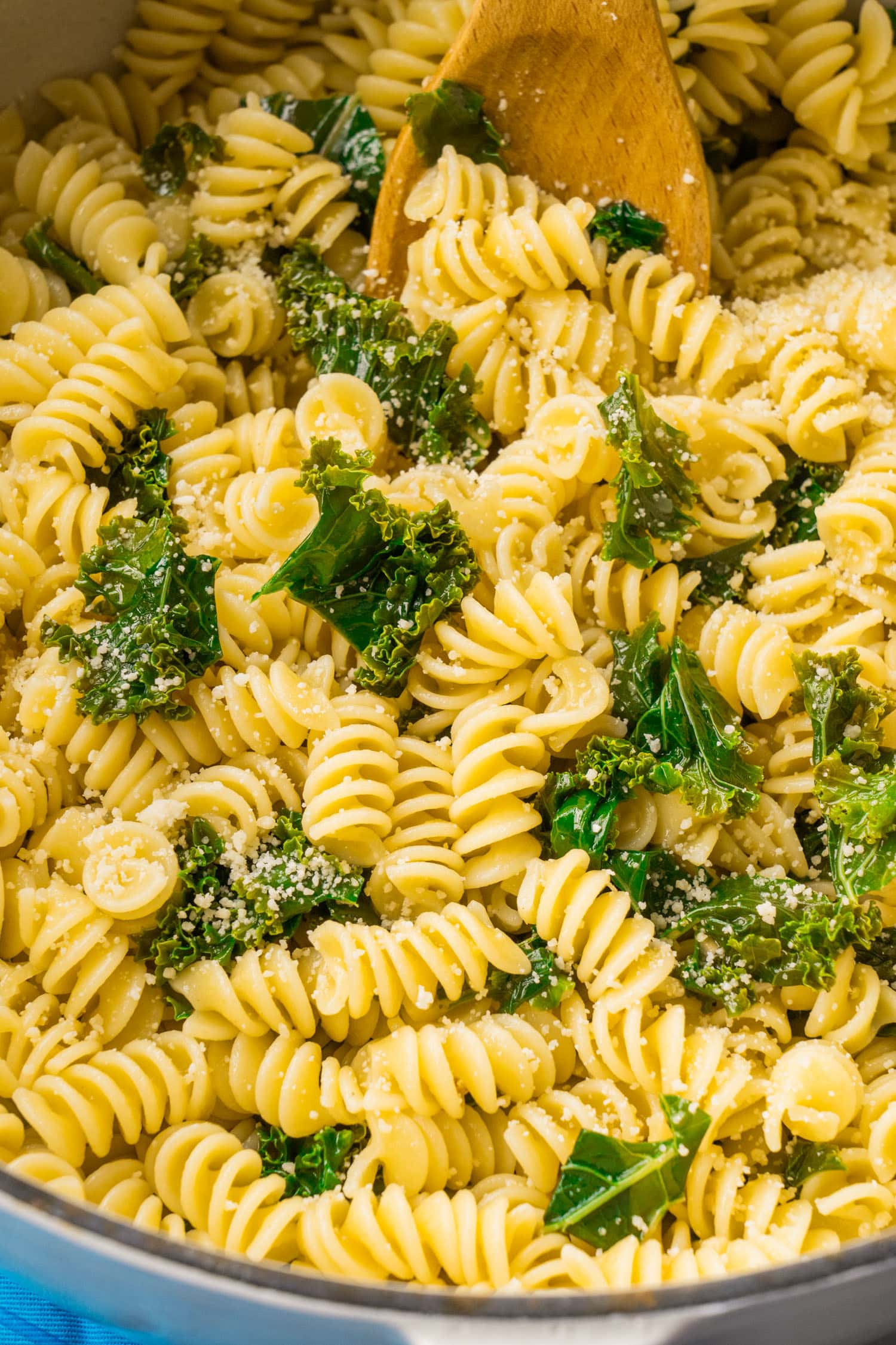 Kale Garlic Fusilli
