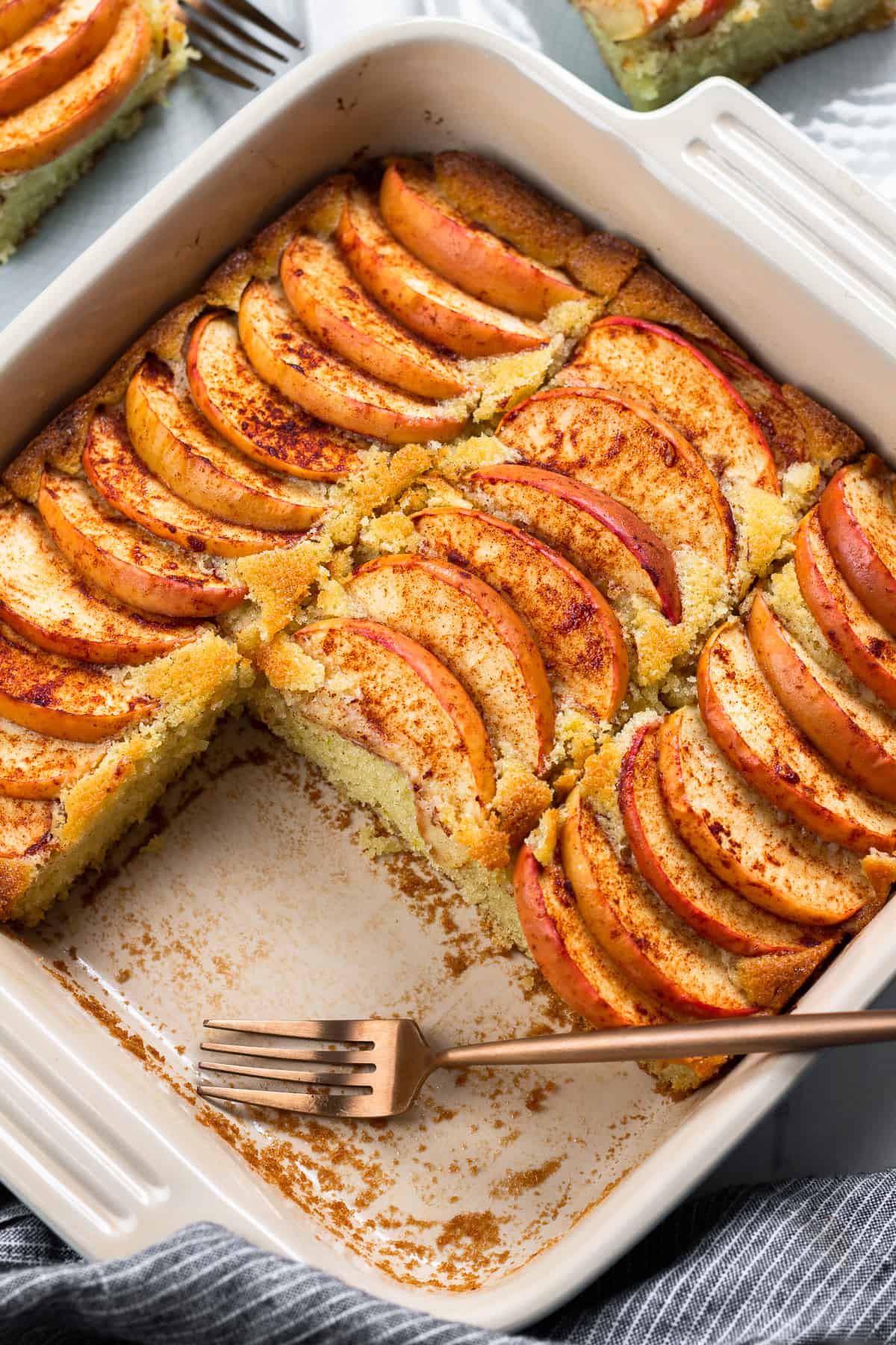 Apple Cinnamon Coffee Cake