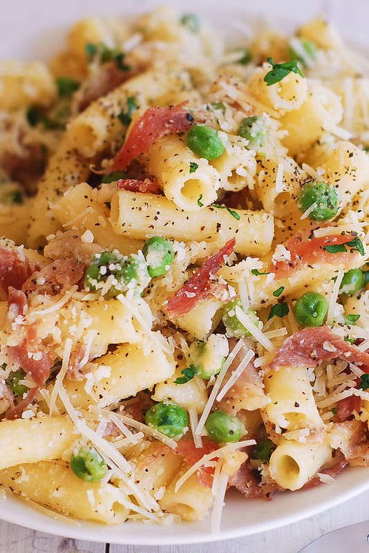Prosciutto and Pea Pasta Bake