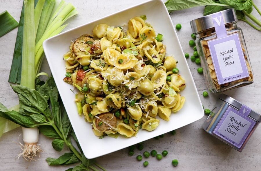 Orecchiette with Roasted Garlic and Oil