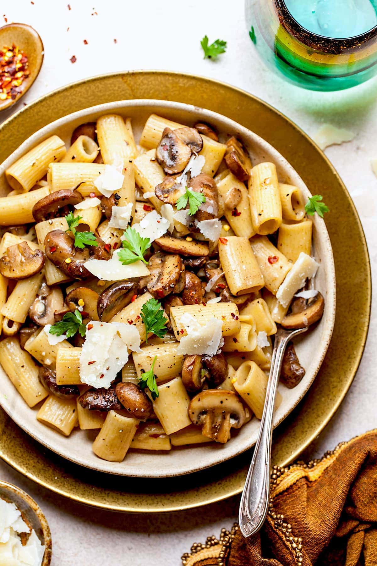 Butter Pasta With Mushrooms