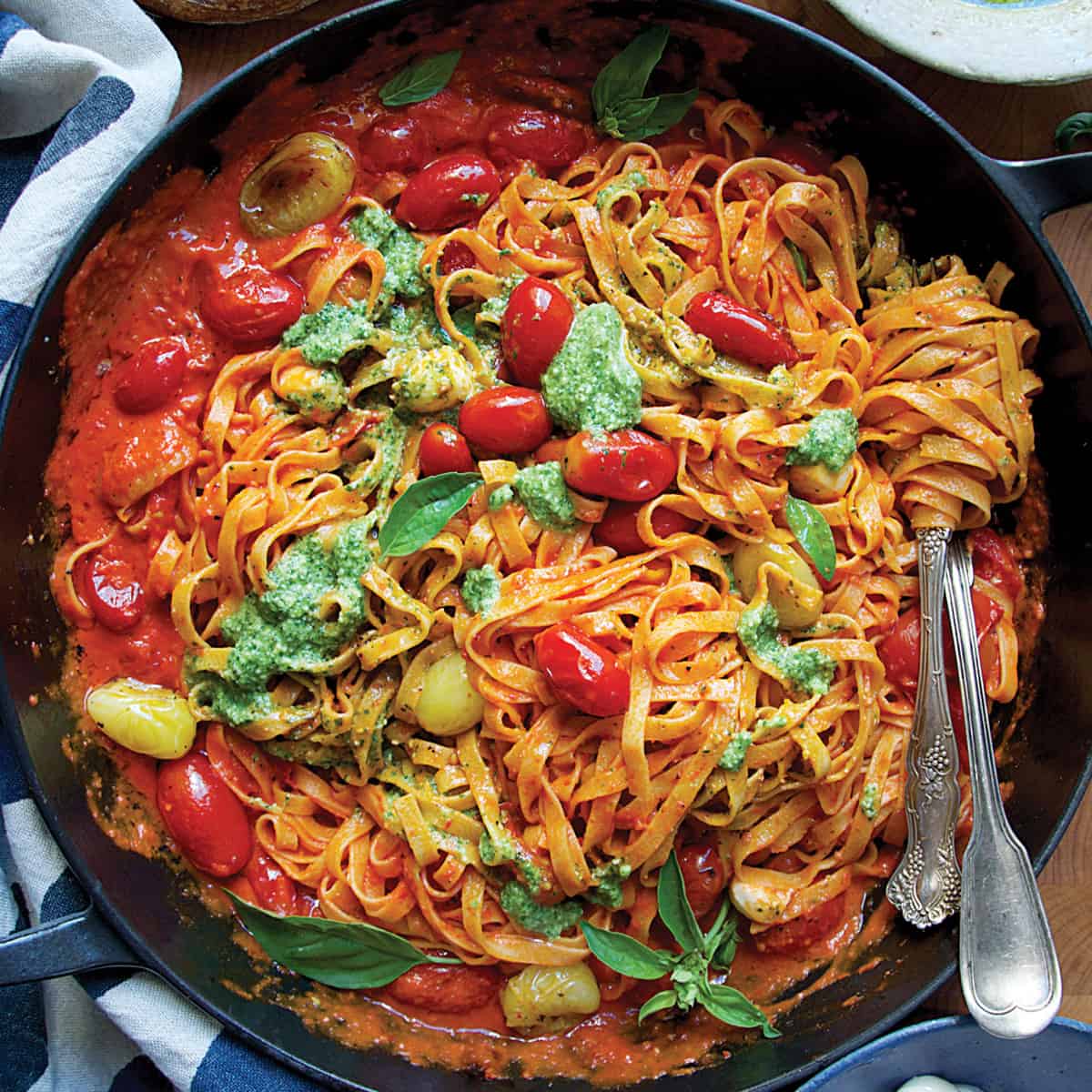 Pesto Pasta with Cherry Tomatoes