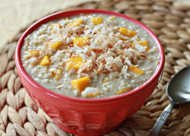 Coconut Mango Oatmeal