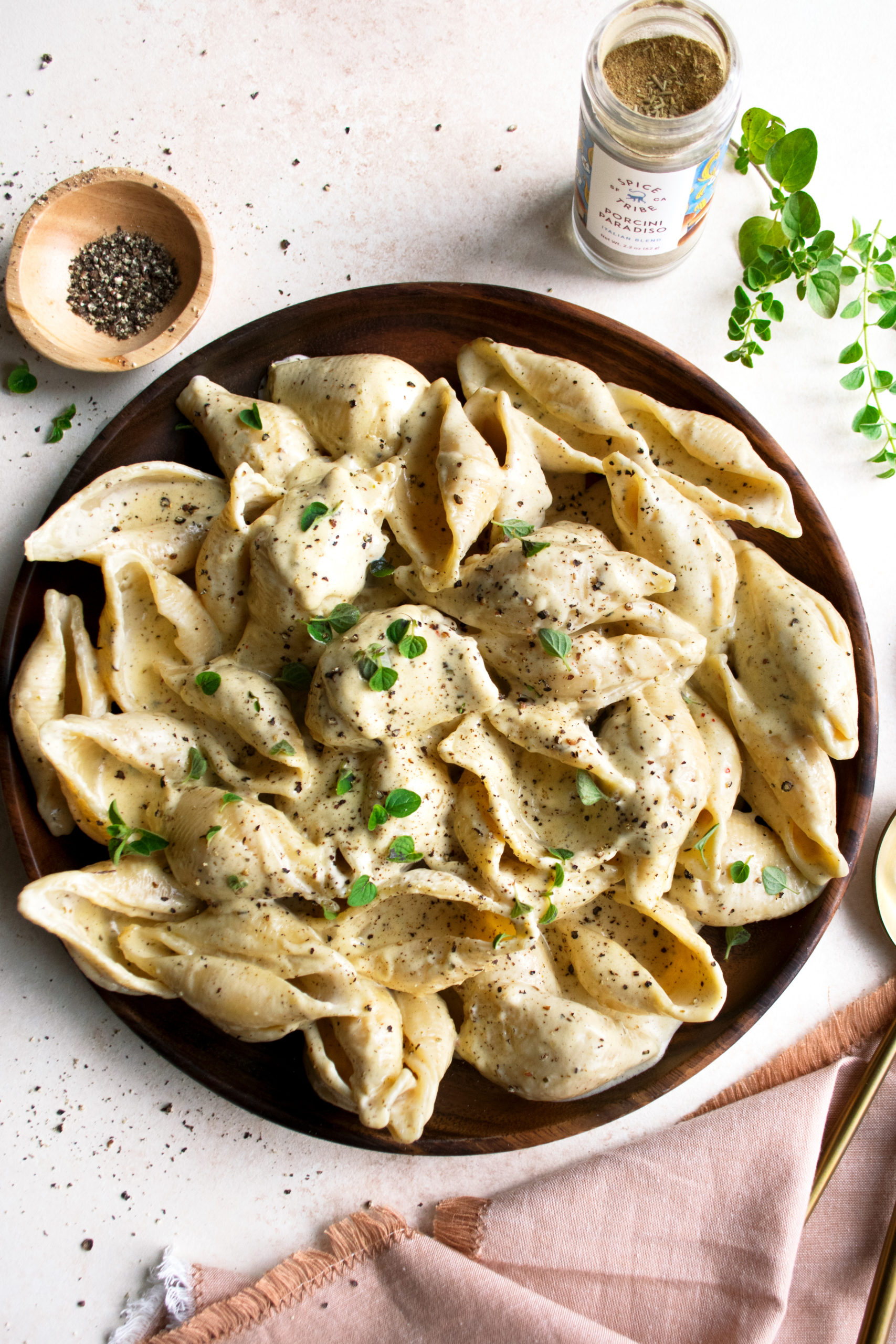 Creamy Garlic Parmesan Shells