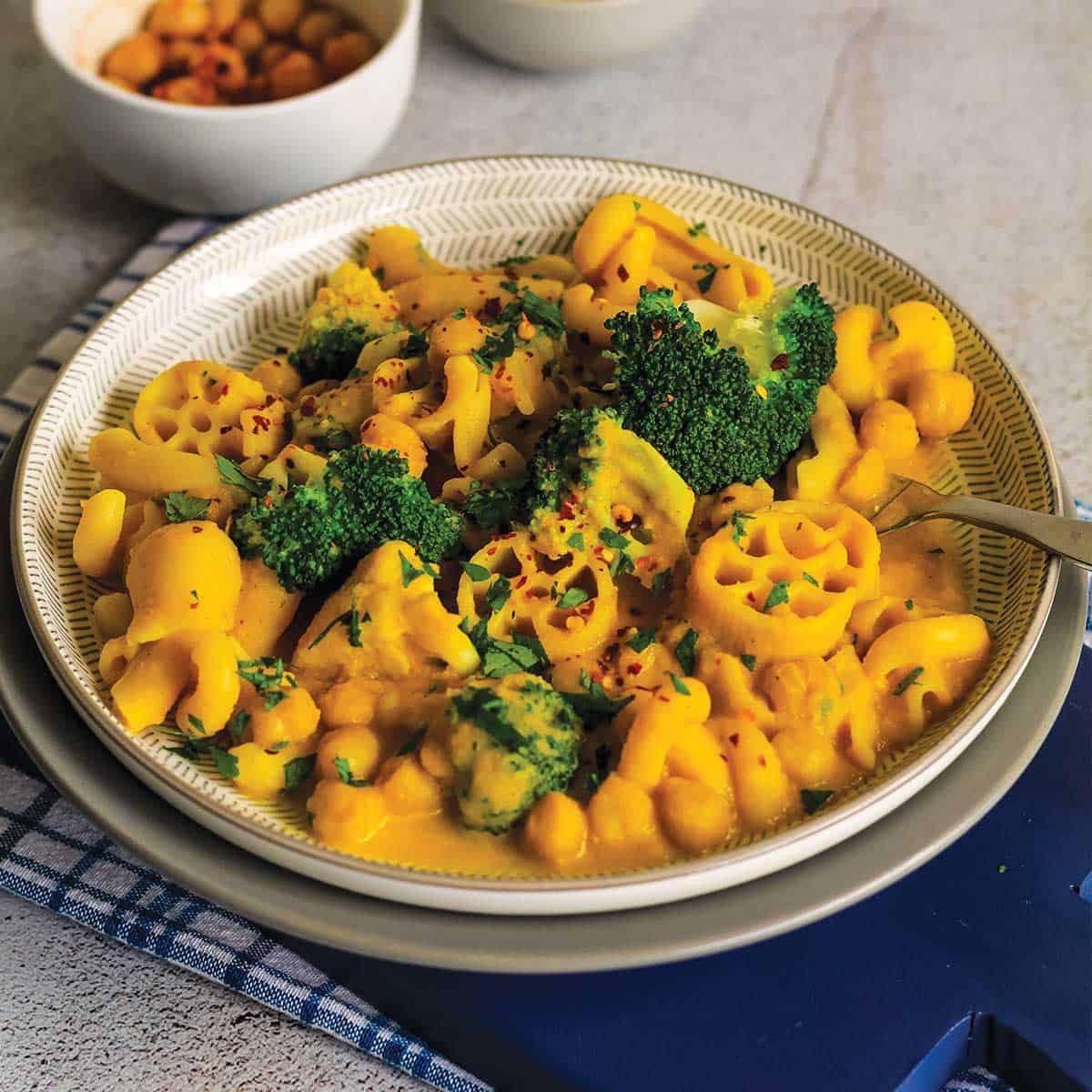 Chickpea Curry Pasta