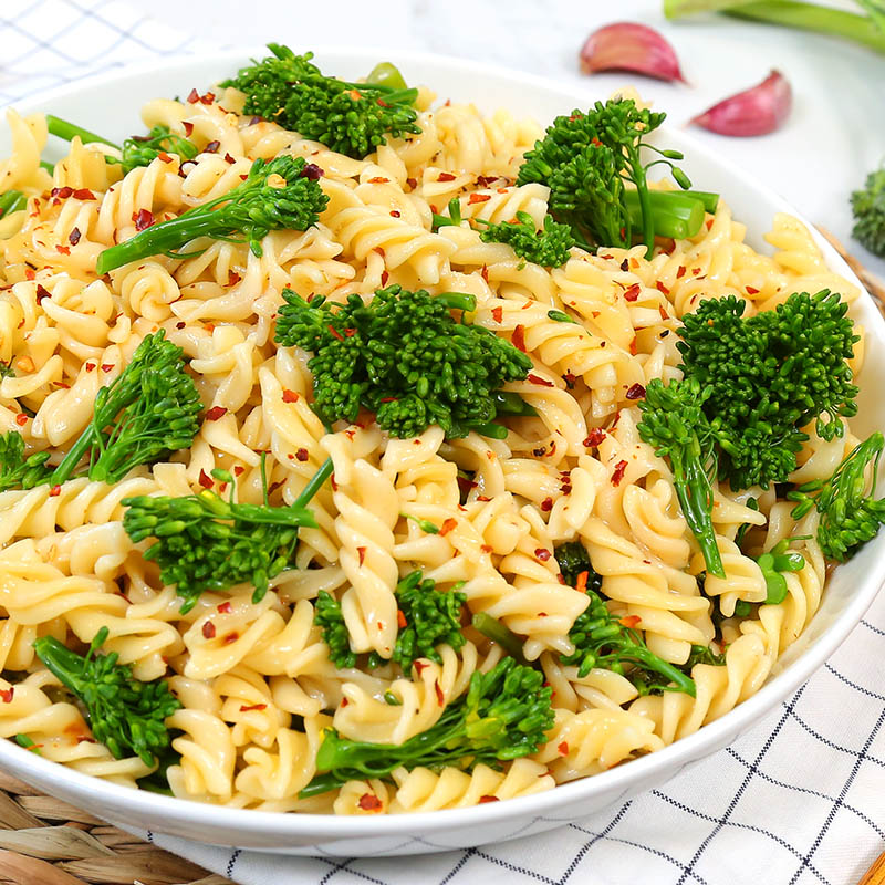 Broccolini Garlic Oil Fusilli