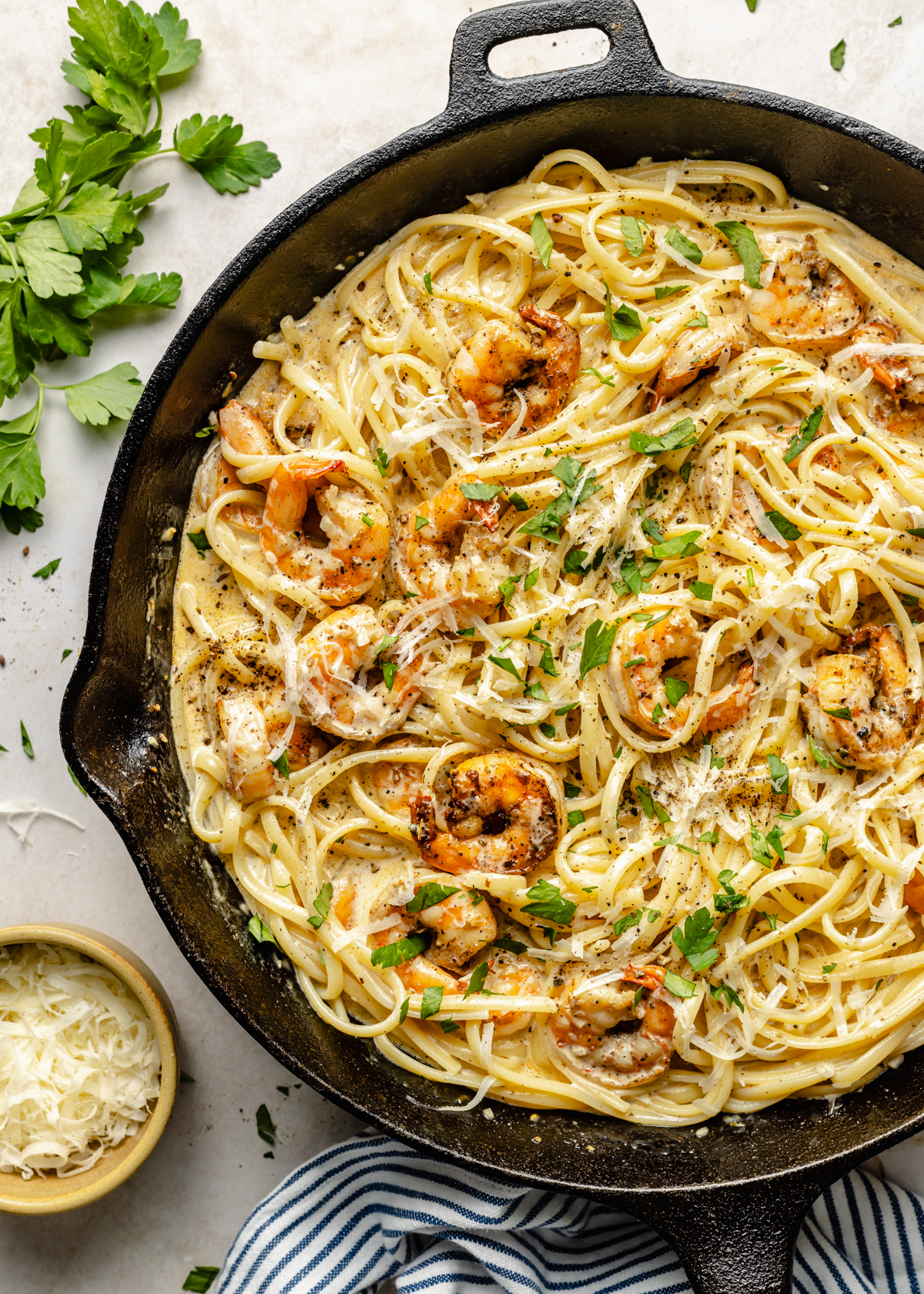 Creamy Garlic Shrimp Fettuccine