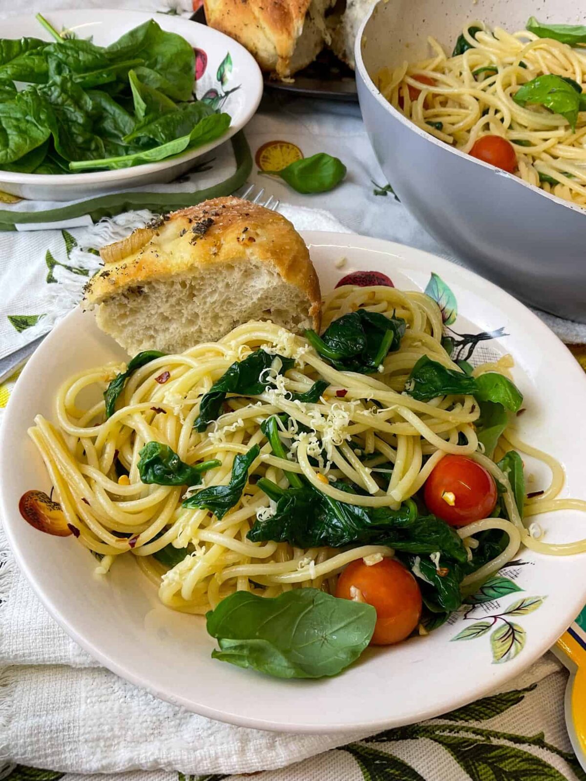 Spinach Pasta with Garlic and Oil