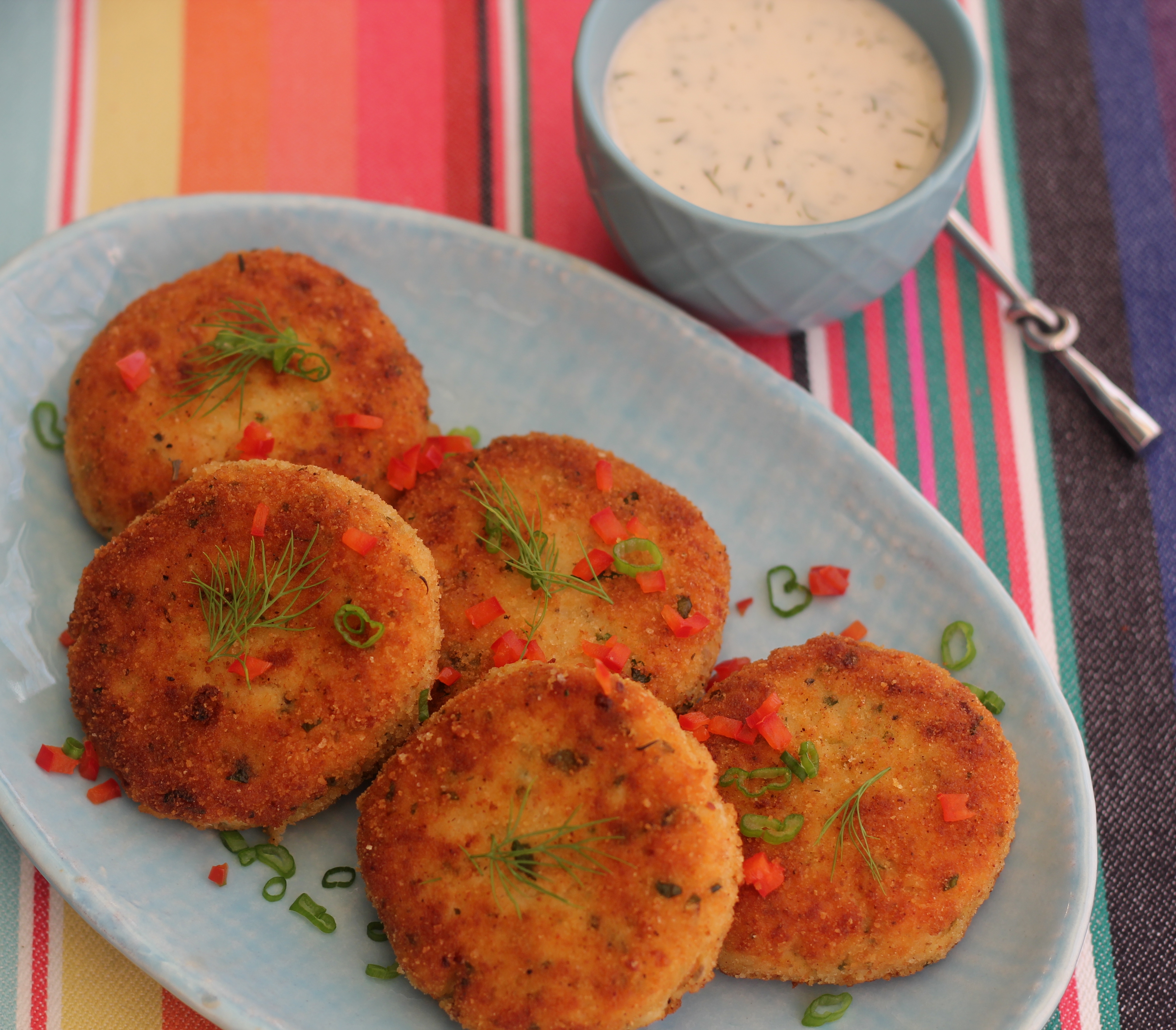 Smoked Salmon Cakes with Dill Sauce