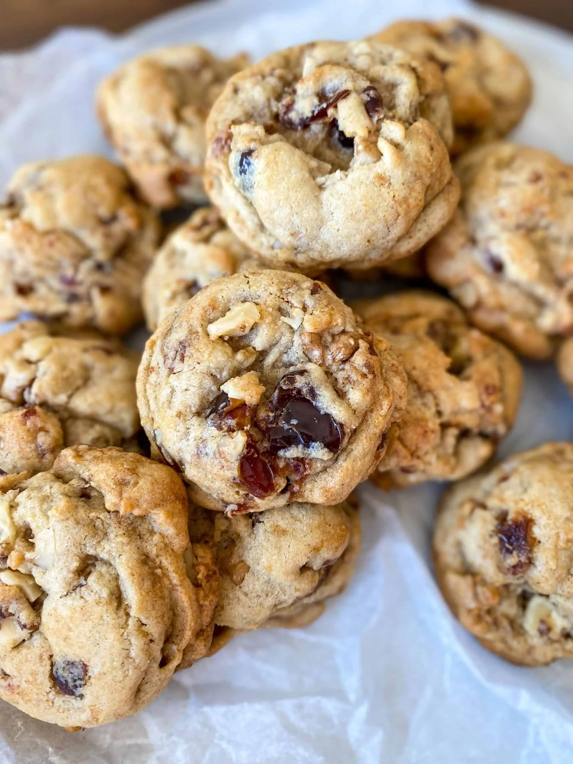 Date and Walnut Cookies