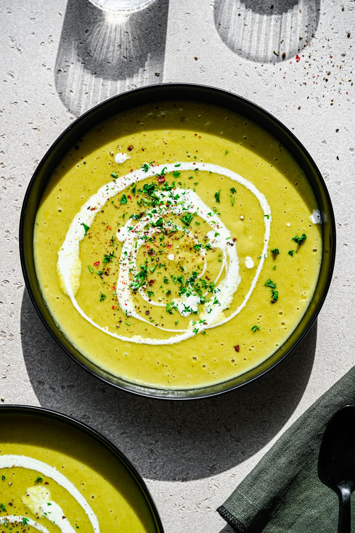Creamy Celery and Leek Soup