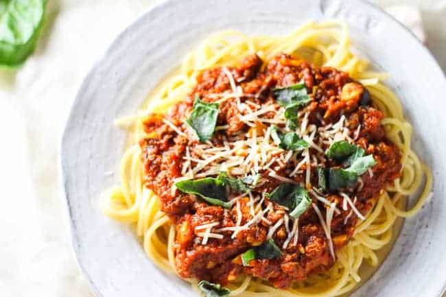 Quick Beef Marinara Over Linguine